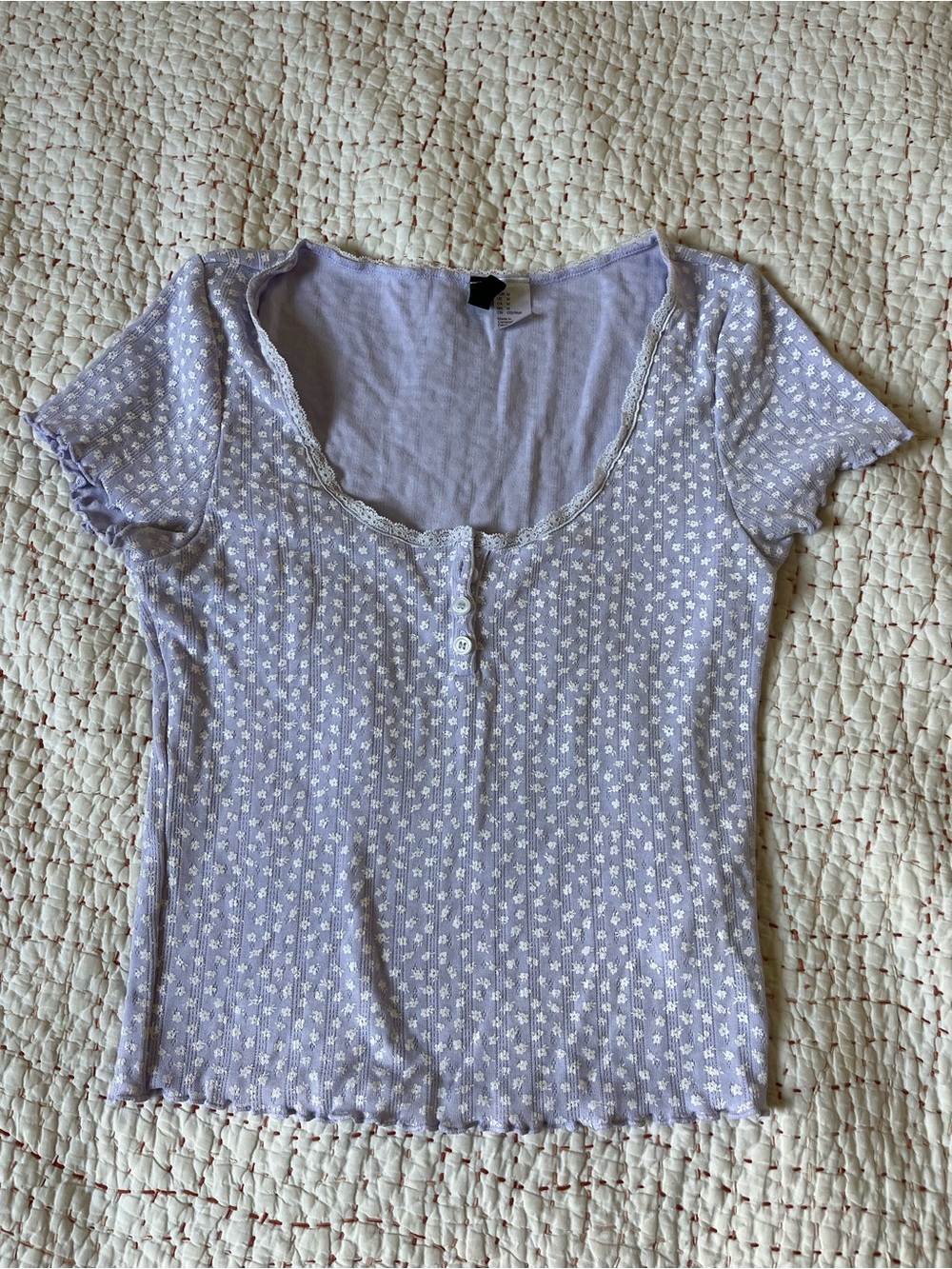 H&M Lilac Short Sleeve Scoop Neck Top with Button Detail